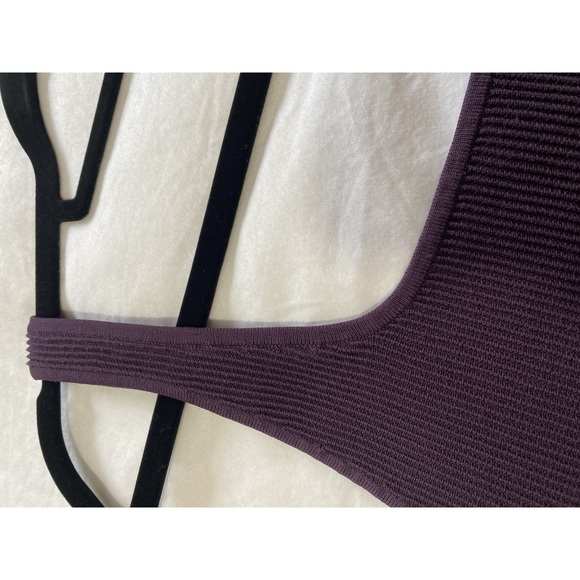 Aritzia Babaton Sculpt Knit Squareneck Size Large - Picture 9 of 9